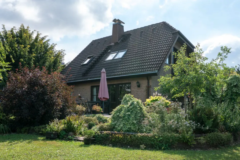 Einfamilienhaus mit Garten